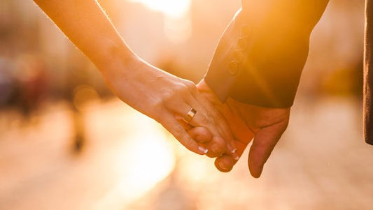 重拾感動的禮物｜結婚週年驚喜：用緞帶之星項鍊再次許下承諾