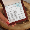 愛之結項鍊 - 妳是我的孩子 _ 給女兒關懷祝福的禮物首選 - 正面展示LED禮盒開箱細節，做工細膩、心意滿滿的儀式感禮物